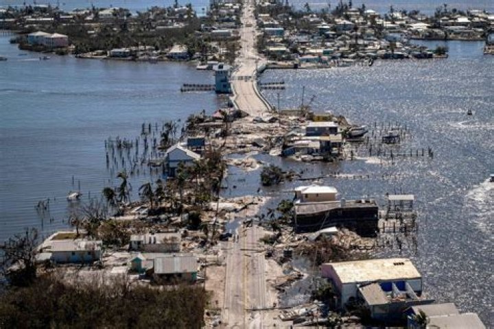 
After Harrowing Escape from Island in Hurricane Ian’s Path, Couple Can’t Wait to Go Home: ‘It’s Paradise’ 
