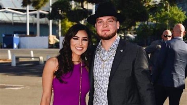 Alex Verdugo is not Married to a Wife. Dating Girlfriend:Luz Yamille Alcala.