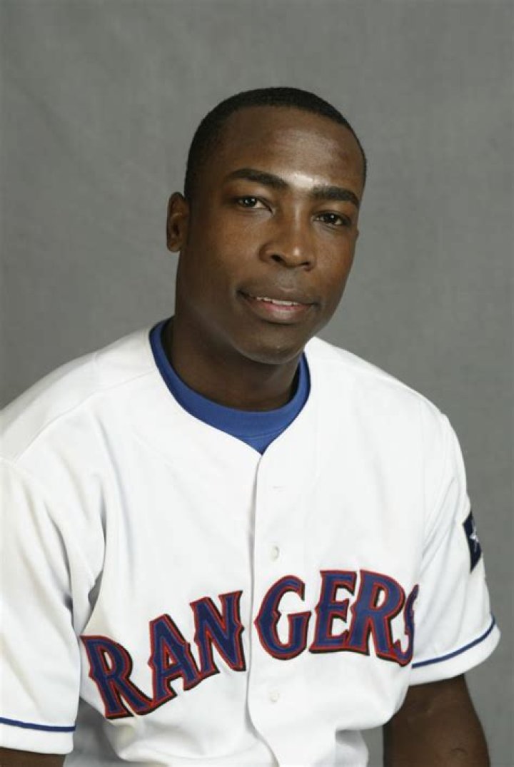 Alfonso Soriano Height, Weight, Net Worth, Age, Birthday, Wikipedia, Who, Nationality, Biography