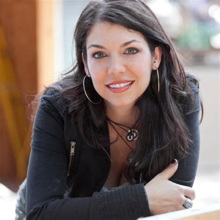 Anitra Mecadon Height, Weight, Net Worth, Age, Birthday, Wikipedia, Who, Nationality, Biography