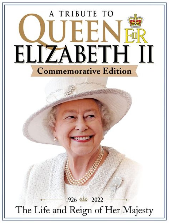 
Big B pays tribute to Queen Elizabeth II 