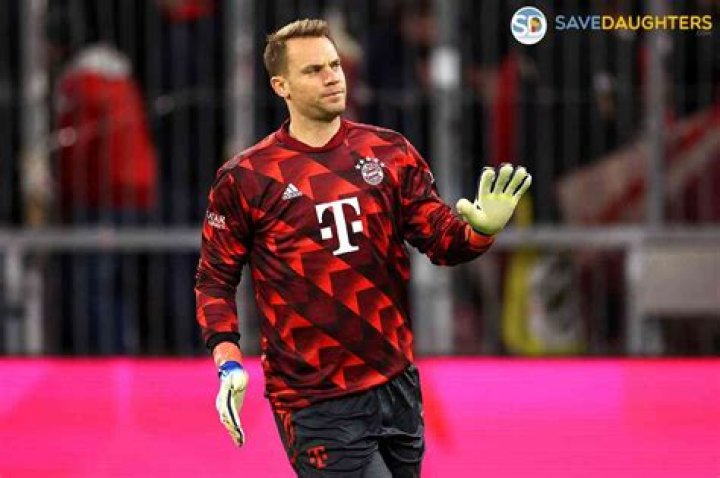 
Is Manuel Neuer Gay? Age, Height, Net Worth 