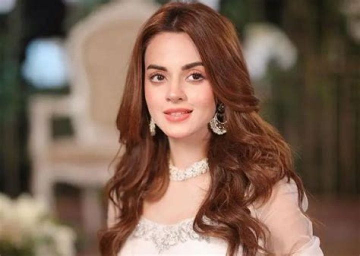 Komal Thakral Height, Weight, Net Worth, Age, Birthday, Wikipedia, Who, Instagram, Biography