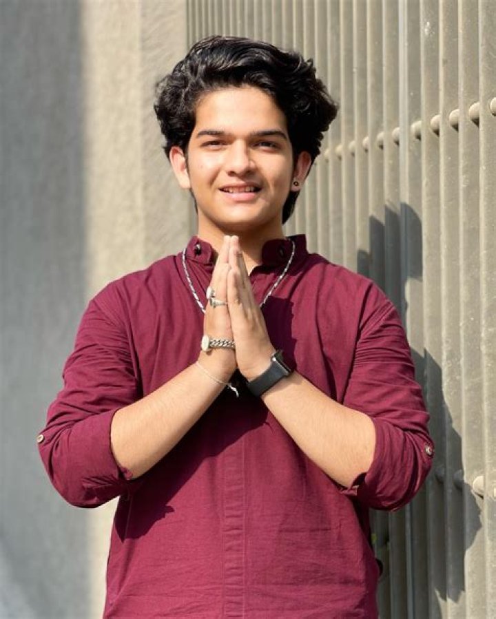 
Krish Chauhan Height, Weight, Net Worth, Age, Birthday, Wikipedia, Who, Nationality, Biography 