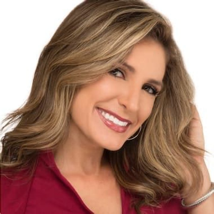 Lisa Gresci Height, Weight, Net Worth, Age, Birthday, Wikipedia, Who, Instagram, Biography