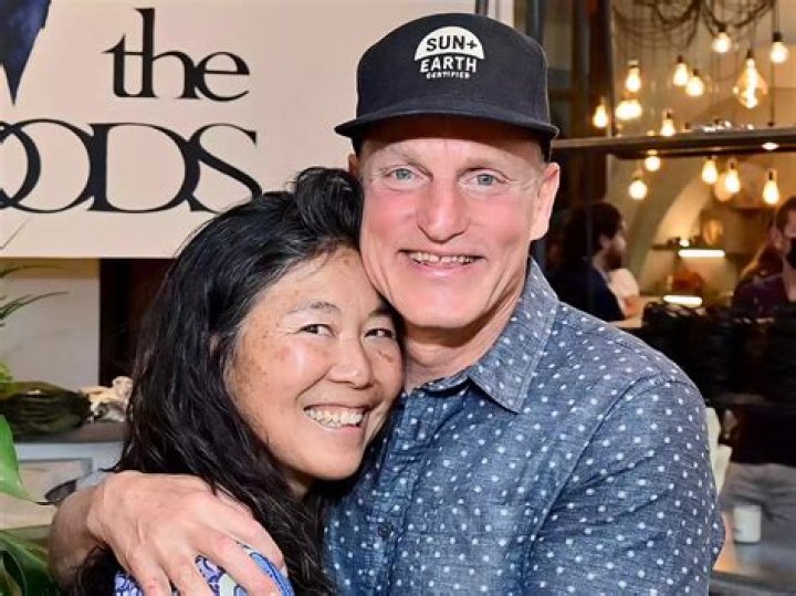 
Meet Woody Harrelson’s Wife And Kids – Where Are They Now? 