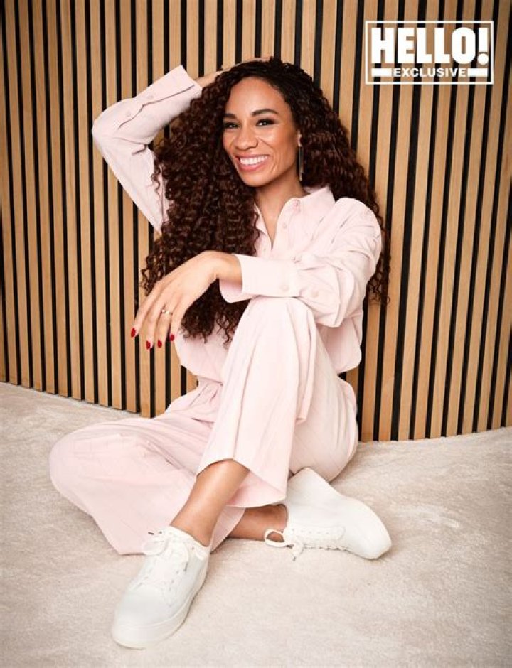 
Michelle Ackerley Mother Mavis Ackerley Is Also A Presenter 