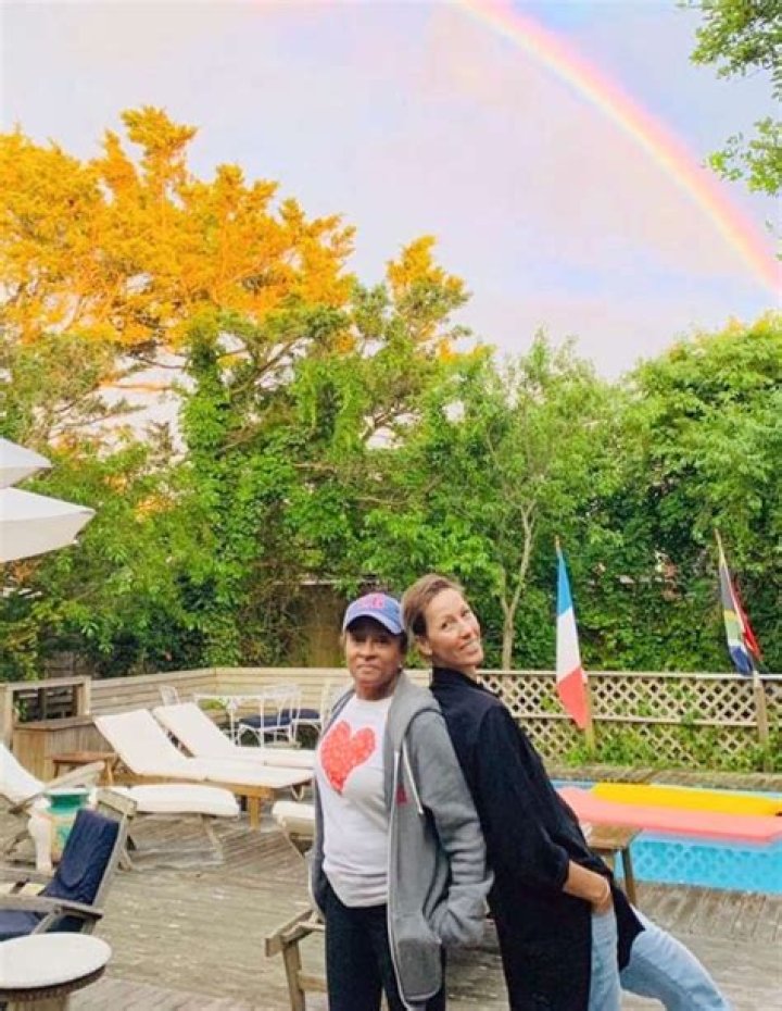 Wanda Sykes Twins: Olivia Lou and Lucas Claude, Wife Alex Sykes And Net Worth