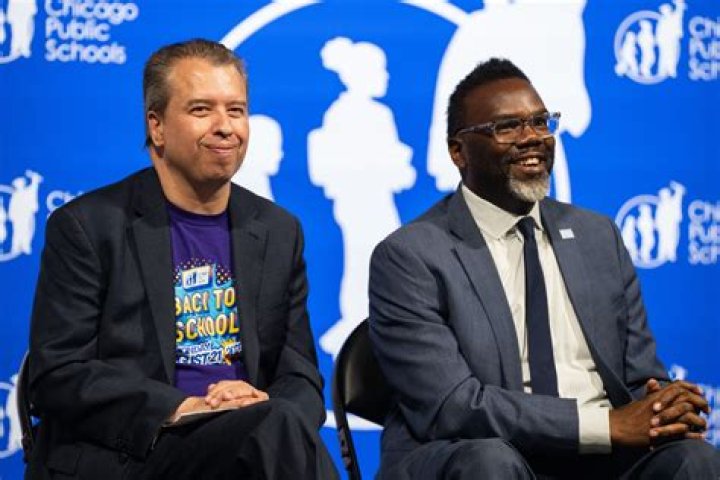 
Who is Chicago Public Schools CEO Pedro Martinez? 
