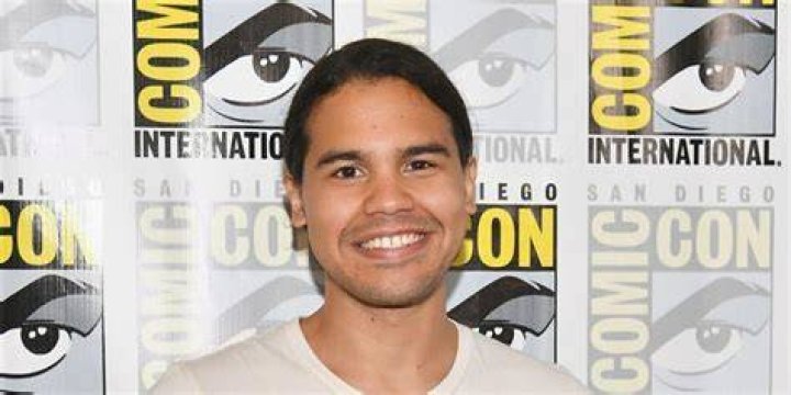 
Why is Carlos Valdes leaving ‘The Flash’? Wife, Net Worth, Hair 